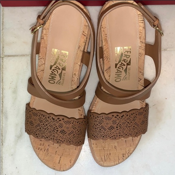 FERRAGAMO GIOELA SANDALS - Picture 6 of 7